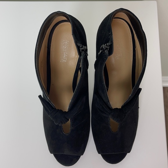 Michael Kors Classy Open Toe Boots Heels with Ribbons Ladies Size 8.5 - Picture 5 of 14